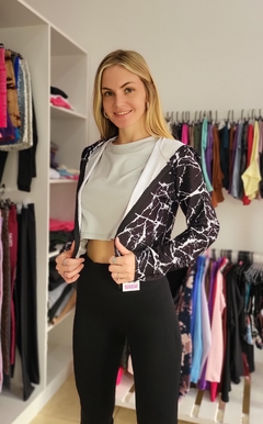 CAMPERA CON CAPUCHA- en lycra - Calzeti