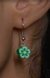 Brincos de flor verde