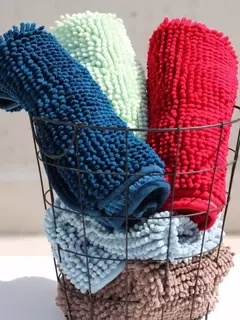 Tapete Macarrão Antiderrapante 60x40 cores sortidas