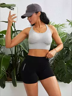 Shorts fitness feminino - Estrela Alfa