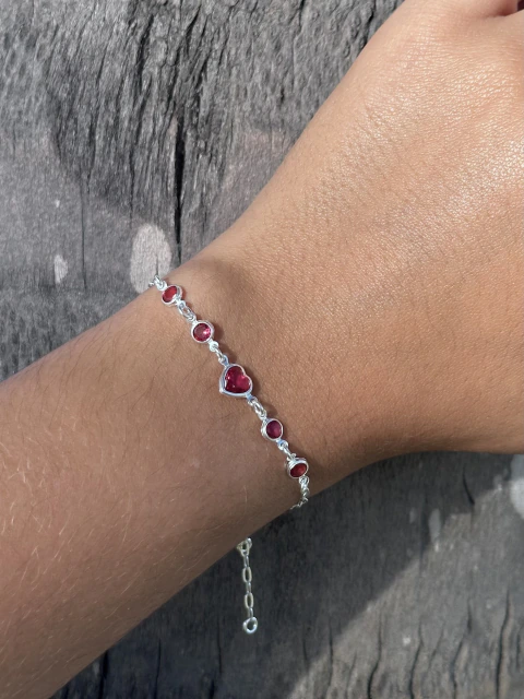 Pulseira Corações Zircônia Fuchia
