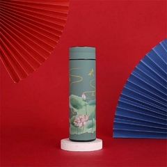 Botella con infusor estilo chino