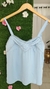 Blusa com detalhes no colo na internet
