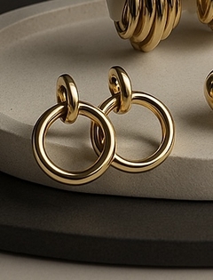 Brinco de Aço dourado Circulo - comprar online