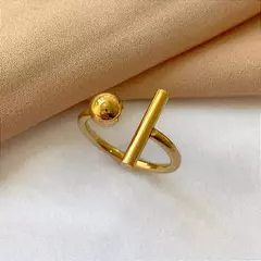 Anel de aço dourado na internet
