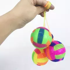 PELOTA CON LUZ LED Y SONIDO en internet