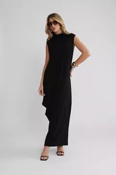 Vestido Assimétrico com Abertura Lateral - Kronne