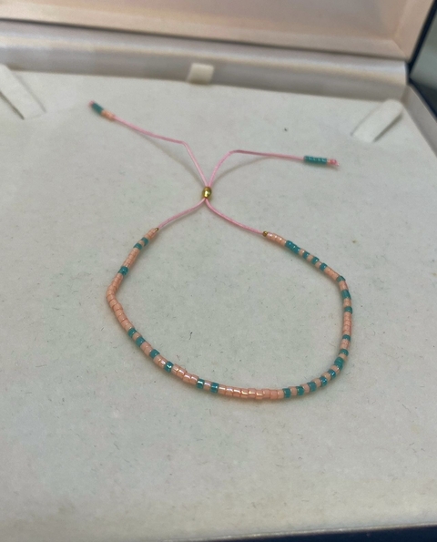 Pulsera cristal de roca rosa y celeste AD