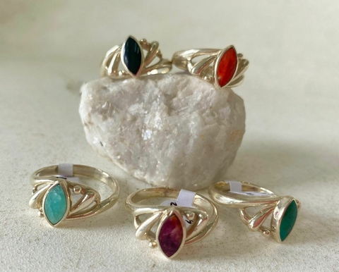 AN00082 Anillo Ica piedra peruana