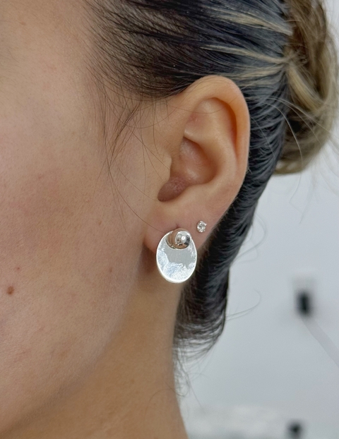 AR00021 Aro oreja con chapita