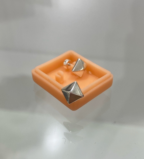 Abridor Pirámide AB