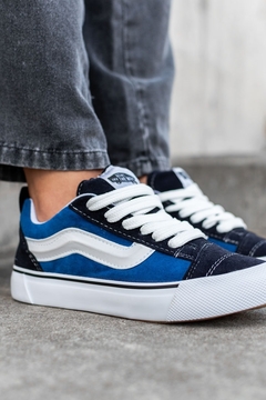Vans KNU Color Azul/Negro - comprar online