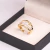 Anel Triplo Entrelaçado, Ouro 18k e brilhantes 0,22ct