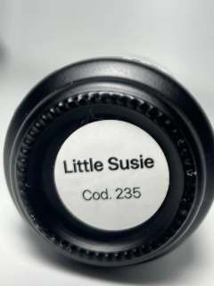 Little Susie | Col. Invierno | 235 - AFRODITA DISTRIBUCIÓN