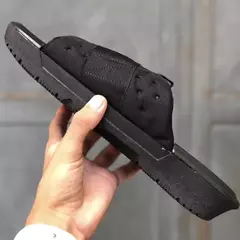 CHINELO ASUNA 3.0 PRETO na internet