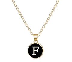 Imagen de collar de iniciales