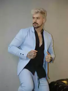 Terno Right Time Conjunto Blazer e Calça Azul Bebê na internet