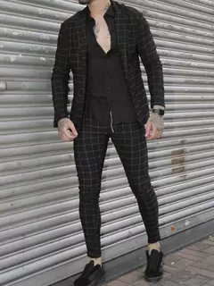 Imagem do Terno Right Time Conjunto Blazer e Calça Branco e Preto