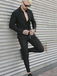 Terno Right Time Conjunto Blazer e Calça Branco e Preto - loja online
