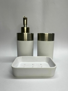 Set de baño engomado y acero x3p