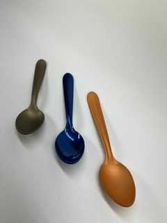 Cuchara de aluminio en internet
