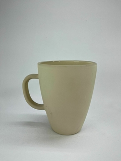 Taza de vidrio crema