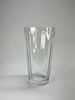 Vaso de vidrio largo