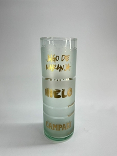 Vaso de vidrio largo