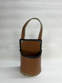 Porta mate cuerina Natural en internet