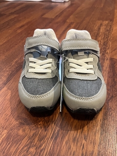 Tennis gris