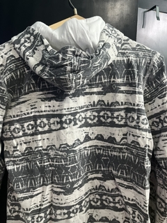 Campera Como Quieres Talle 44 ByN - comprar online