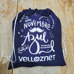 Mochila Tipo Saco Azul Marinho Personalizada com mensagem contra o câncer 