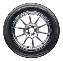 YOKOHAMA 215/50 R17 - ES32 - 95V en internet
