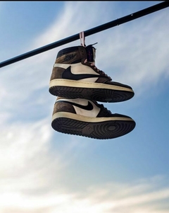 Air Jordan 1 Travis Scott Mocha en internet