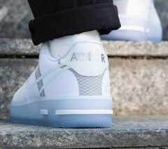 Nike Air Force 1 React White en internet