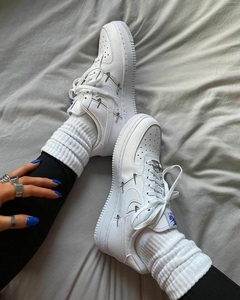 Nike Air Force 1 Sisterhood en internet