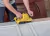 LIXADEIRA DE CINTA 900W 3" x 21" 75mm x 533mm 220V - STANLEY - GMIS Comercial