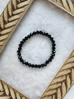 Pulseira Cristal Preto: Elegância Intemporal - comprar online