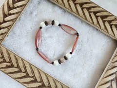Pulseira Elegância em Madrepérola Rose e Cubos de Hematita - comprar online