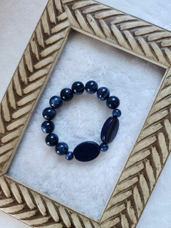 Sofisticação Marítima: Pulseira Azul Petróleo em Resina - comprar online