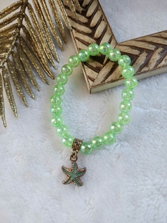 Jardim Subaquático: Pulseiras em Pérolas Verde com Pingente Estrela do Mar
