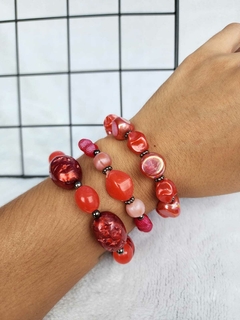 Trio Pulseiras Red: Paixão em Diversidade - comprar online