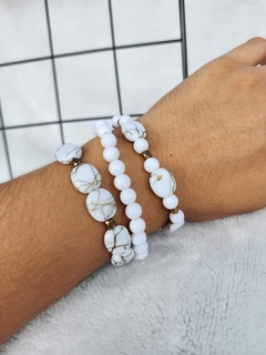 Trio Pulseiras Elegante Branco com dourado - comprar online