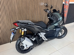 ADV 150 na internet