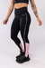 CALÇA LEGGING COM RECORTE E CÓS TRANSPASSADO (PRETO COM DETALHES ROSA CLARO E OFF-WHITE)