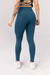 CALÇA LEGGING COM TIRA NA CINTURA (AZUL PETRÓLEO) na internet