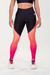 CALÇA LEGGING LISA COM RECORTE ESTAMPA DIGITAL NA COXA (PRETO COM DETALHES ORANGE GRADIENT) - comprar online