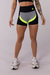 SHORT COM RECORTES CONTRASTANTES (PRETO COM DETALHES CINZA E AMARELO)