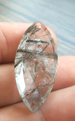 Imagen de CUARZO TURMALINADO FACETADO NAVETTE XL C61