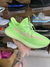 Tênis Yeezy Boost 350 - verde